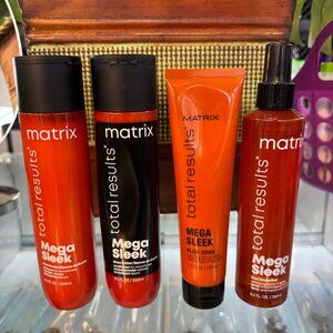 Lot of 4 Matrix Smoothing for Frizz Haircare Kit